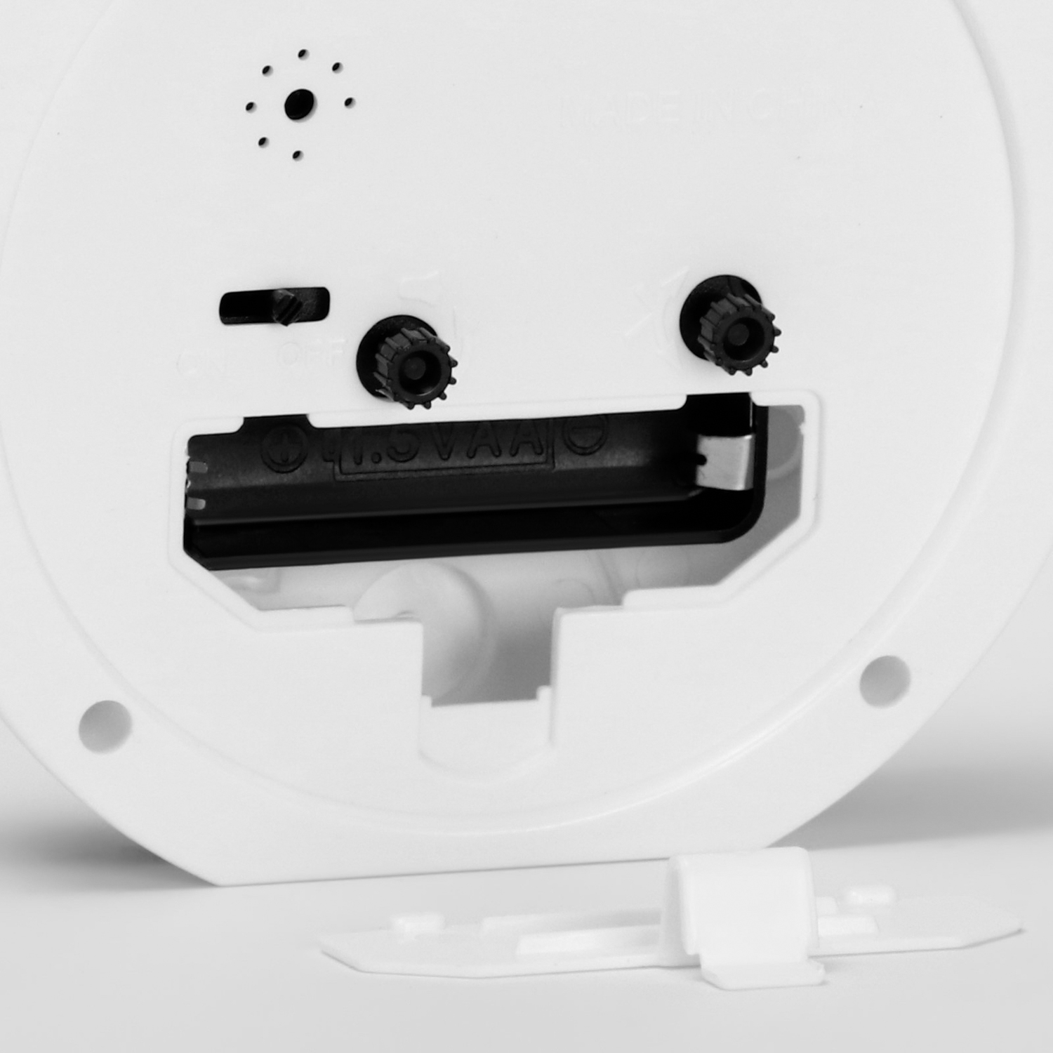 Будильник "Футбольный мяч", дискретный ход, d-11.5 см   9541335