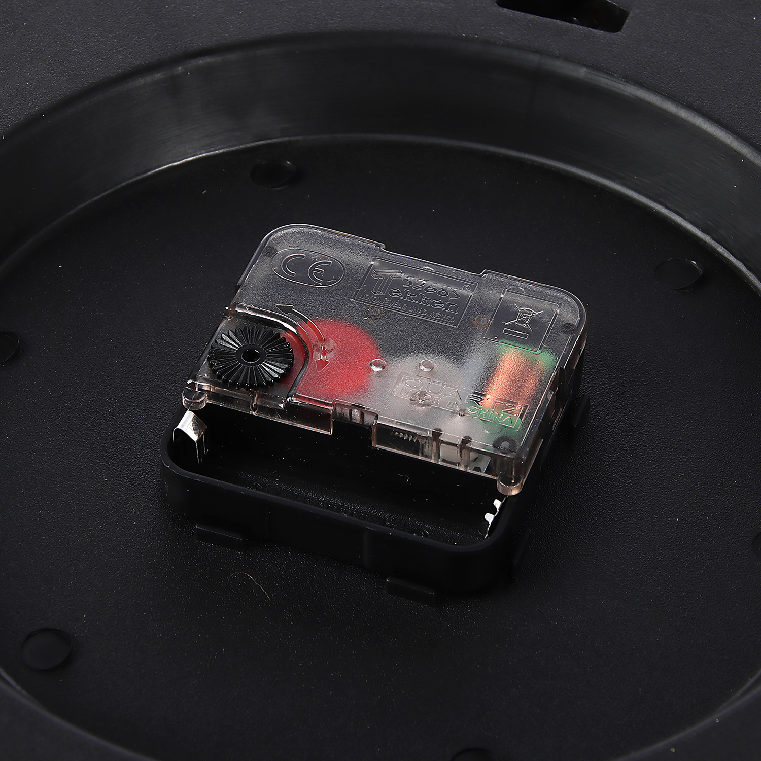 Часы настенные интерьерные «Блестки», плавный ход, d-35 см, золотые 10766284