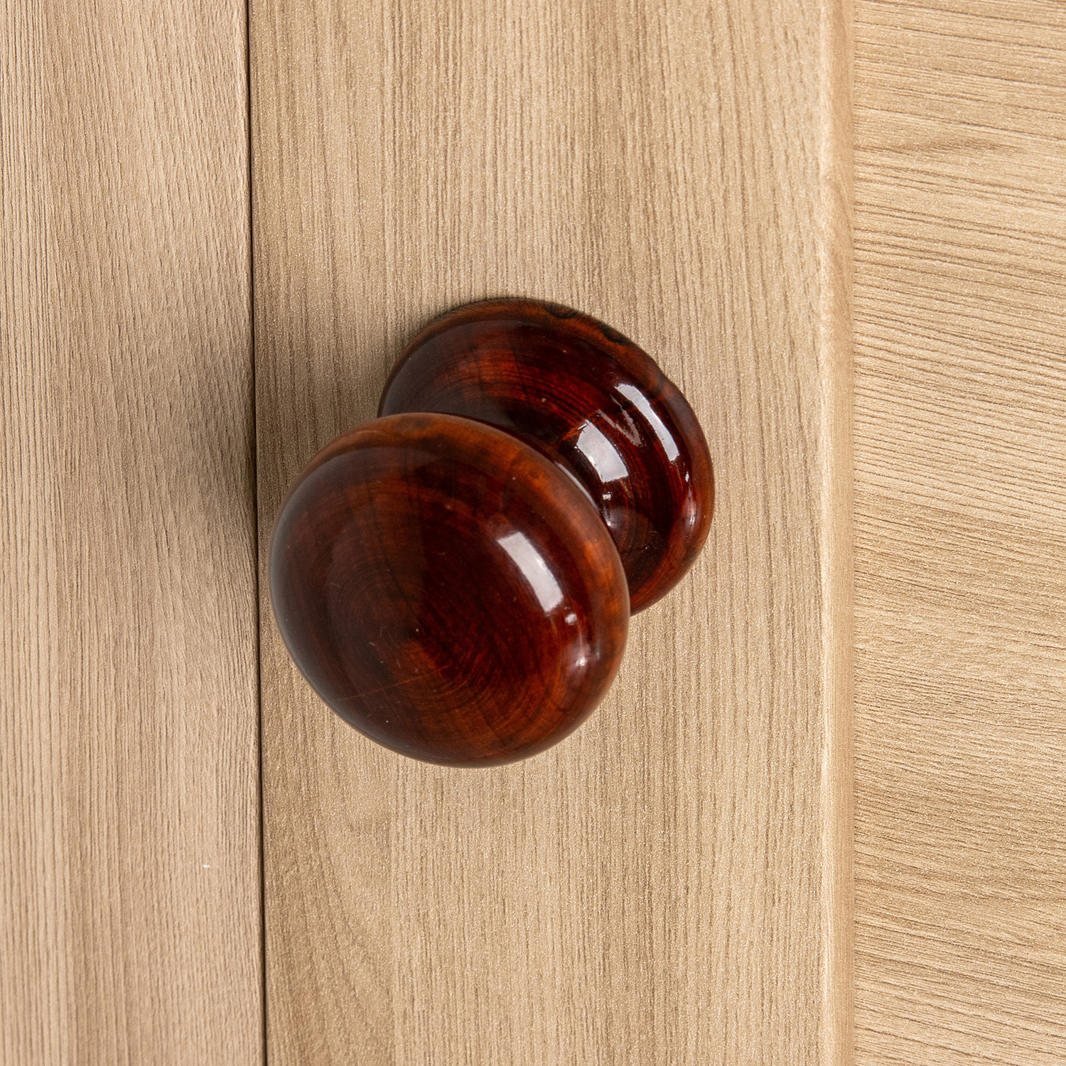 Ручка КНОПКА дерево липа глянцевая тёмная (МТ1) *1/30