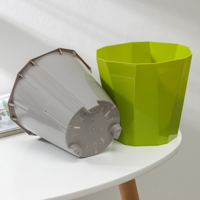 Кашпо пластм. "Палермо" 1,8л d верха 160мм h153мм со вставкой Оливковое С316ОЛВ ("Мартика") *1/20