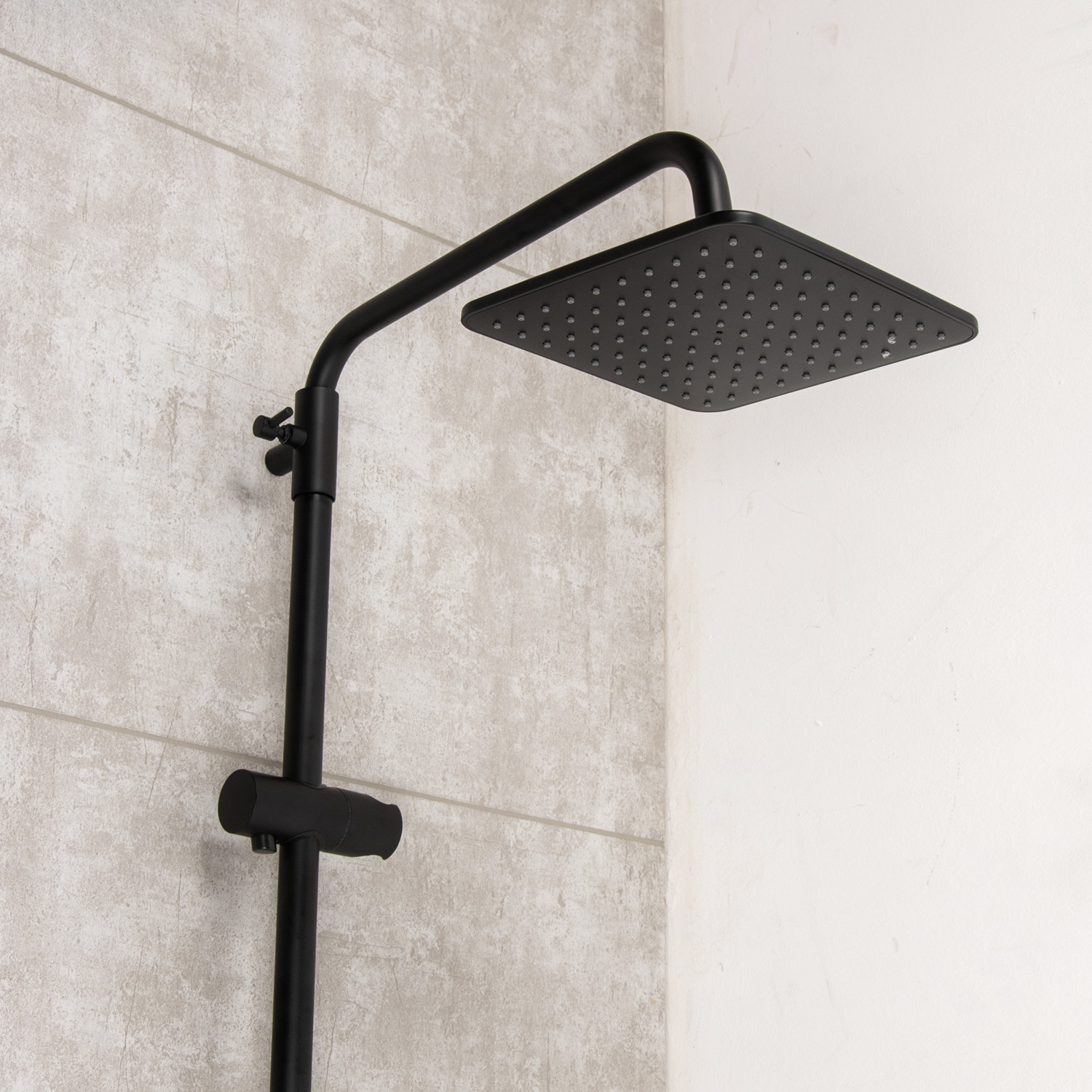 Смеситель д/ванны со стойкой для душа + ручной и тропический душ Fmark FS8745-22H черный *1