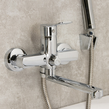 Смеситель для ванны Demi Milardo DEMSB02M02, длинный излив, однорычажный, с лейкой