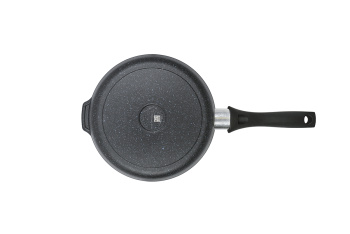 Сковорода алюмин. антипригарная "Kukmara" "Granit" black d18см сггч180а *1/10 Сковорода алюмин. антипригарная "Kukmara" "Granit" black d18см сггч180а *1/10