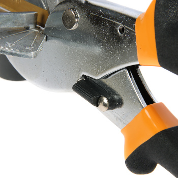 Ножницы для резки коробов и кабель-каналов RAGE by VIRA Ножницы для резки коробов и кабель-каналов RAGE by VIRA