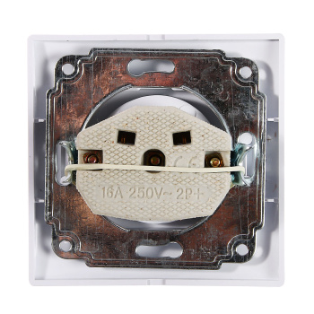 Розетка Intro Plano СП 1-мест. белая сз 2P+E Schuko 16А-250В IP20 1-202-01